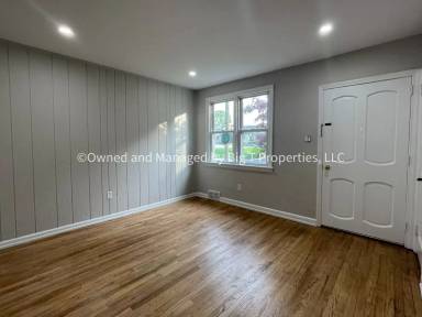 Main picture of 1601 E Latimer Pl