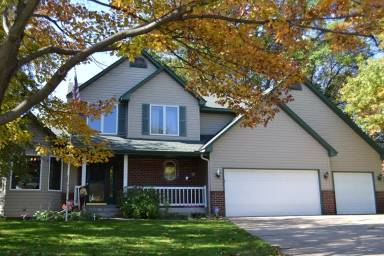 Main picture of 12006 Eldorado St NE
