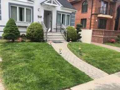Main picture of 5716 157th St