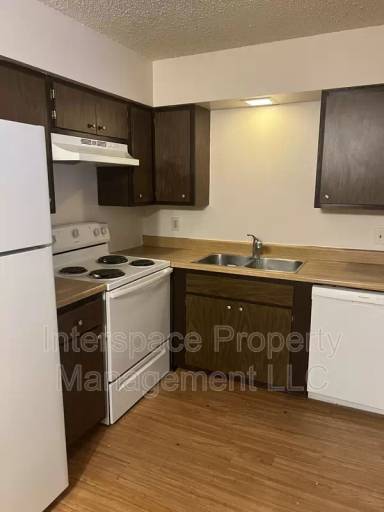 Main picture of 1424 Pioneer Rd