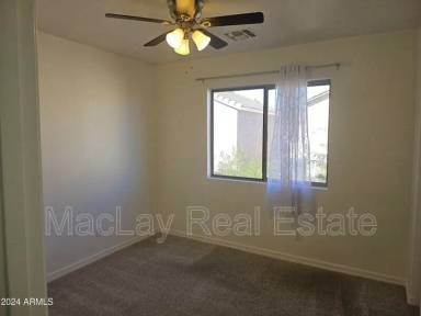 Main picture of 2962 E Kramer St