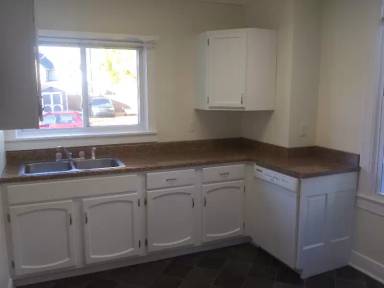 Main picture of 205 E Pine St