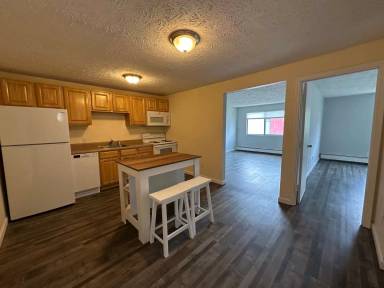 Main picture of 25 Log St