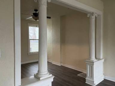 Main picture of 626 W 3rd St