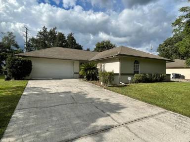 Main picture of 2931 Forestgreen Dr N