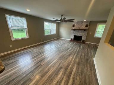 Main picture of 6879 Lebanon Rd
