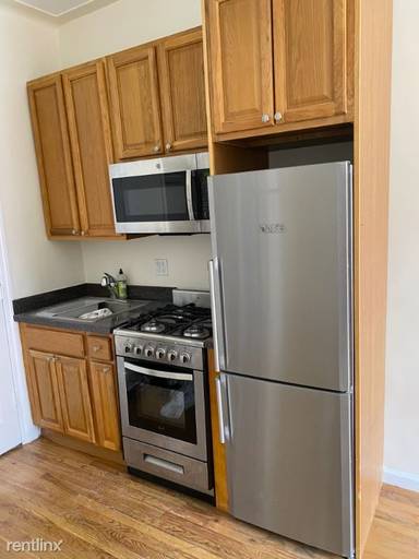 Main picture of 53 W 72nd St