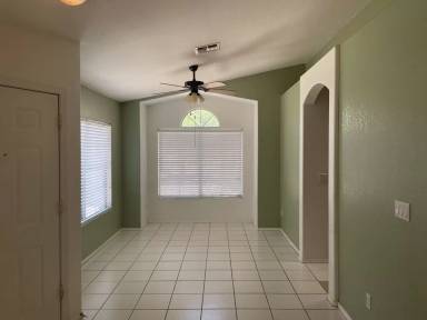 Main picture of 643 W Baylor Ln
