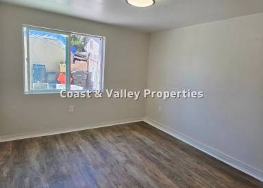 Main picture of 230 California St