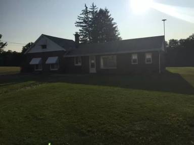 Main picture of 5750 Akron Cleveland Rd