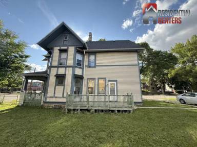 Main picture of 2370 N Palmer St