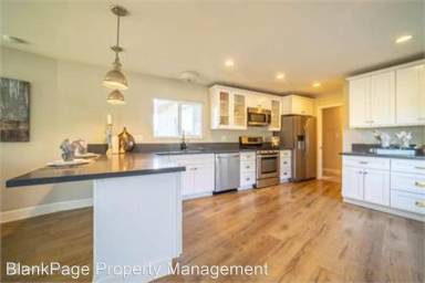 Main picture of 5267 Adams Ave