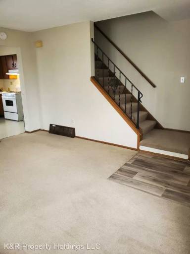 Main picture of 1507 Rowland Ave NE