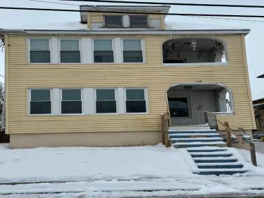 Main picture of 318 Hill Ave