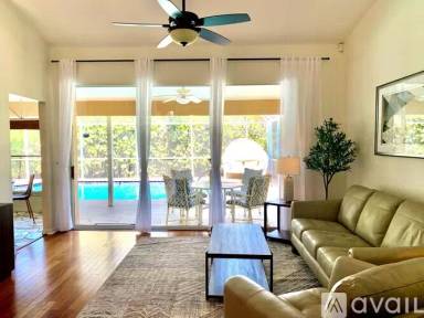 Main picture of 731 Warwick Pl