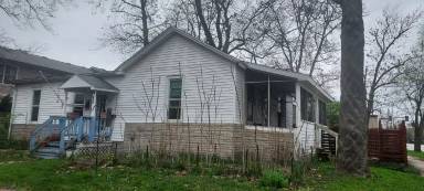 Main picture of 307 E Illinois St