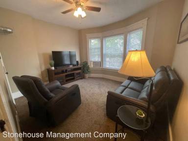Main picture of 311 W 26th St