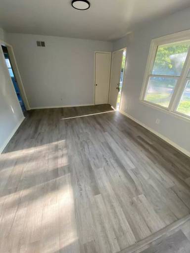 Main picture of 6328 N Boulder Ave