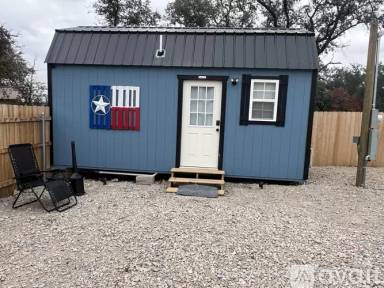 Main picture of 8036 County Road 604