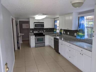 Main picture of 234 S Lancelot Ave