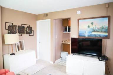 Main picture of 703 Saint Louis Ave