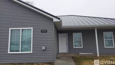 Main picture of 1703 Prey St