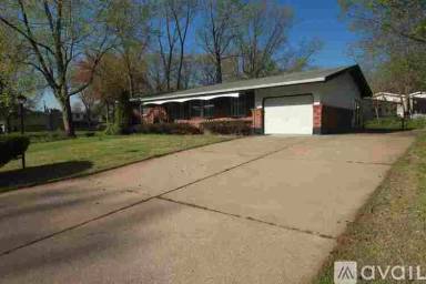 Main picture of 11123 Ebert Dr
