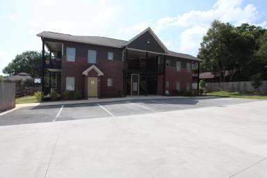 Main picture of 339 N College St