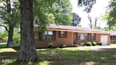 Main picture of 1706 Buena Vista Cir SE