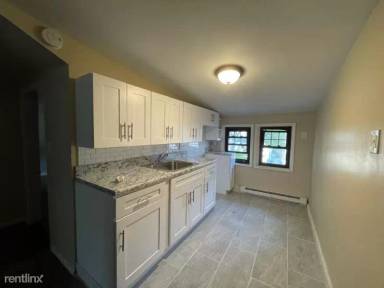 Main picture of 277 S Clinton St