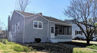 Main picture of 114 N Warren St
