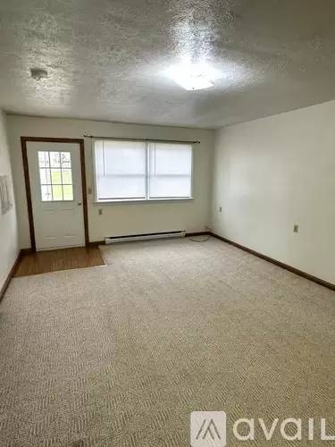 Main picture of 242 E 6th St