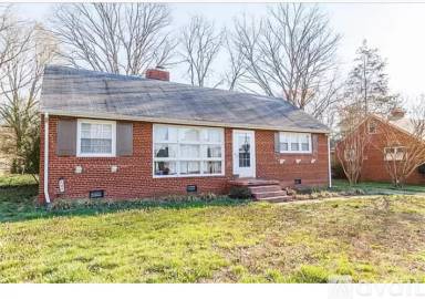 Main picture of 8701 Holly Hill Rd
