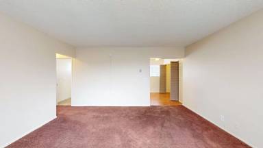 Main picture of 127 E 87th Pl