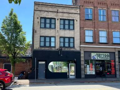 Main picture of 106 W Hazel Way