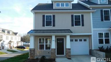 Main picture of 207 Stoney Point Way