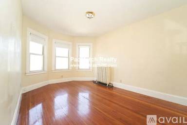 Main picture of 665 Columbia Rd