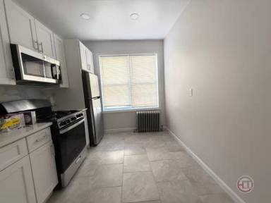 Main picture of 1929 Watson Ave