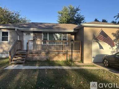 Main picture of 1867 Clay Dr