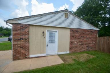Main picture of 38 1/2 Verdi Cir