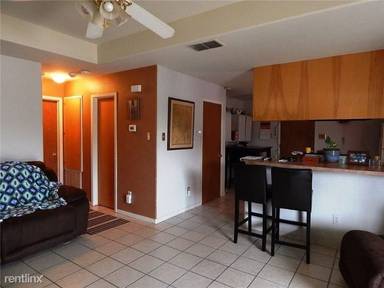 Main picture of 725 Mariana Dr