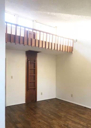 Main picture of 109 Neal St