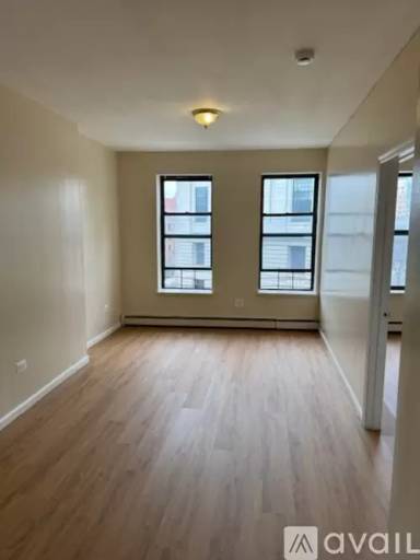 Main picture of 3196 3rd Ave