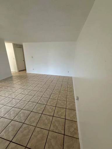 Main picture of 3445 S 144th St