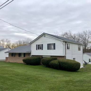 Main picture of 1071 W Main St