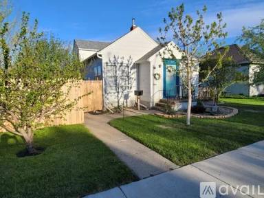 Main picture of 715 1st Ave E