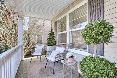 Main picture of 3077 Hoffman Hill Blvd