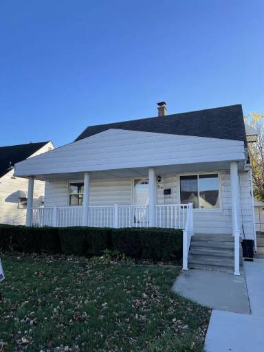 Main picture of 915 Cleveland Ave
