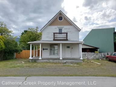 Main picture of 242 S College St
