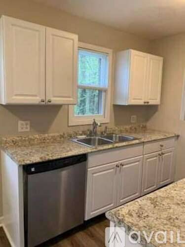 Main picture of 2126 Meadow Ln